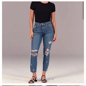 A&F High Rise Mom Jean (Curve Love)